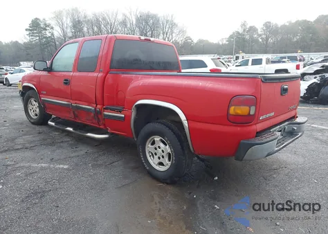 2002 Chevrolet Silverado 1500 Ls z USA, uszkodzony, nr VIN 1GCEC19T62Z117502